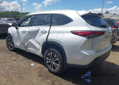 2022 Toyota Highlander Xle from USA, damaged, VIN 5TDGZRBH9NS588707